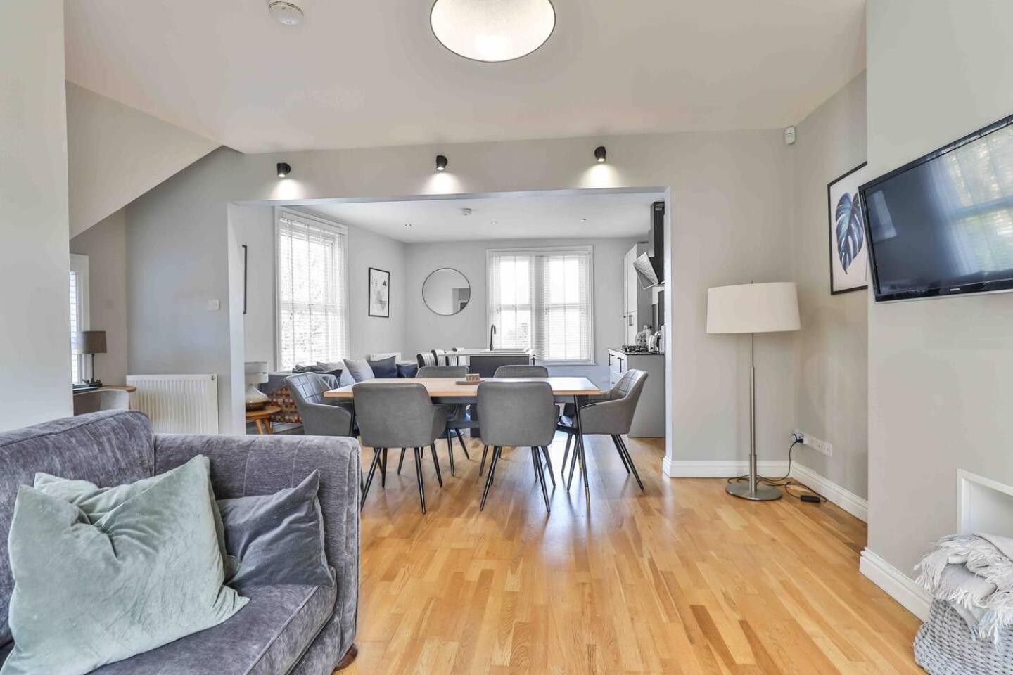 Stylish & Spacious 3 Bed Apartment With Parking Sheffield Exterior foto