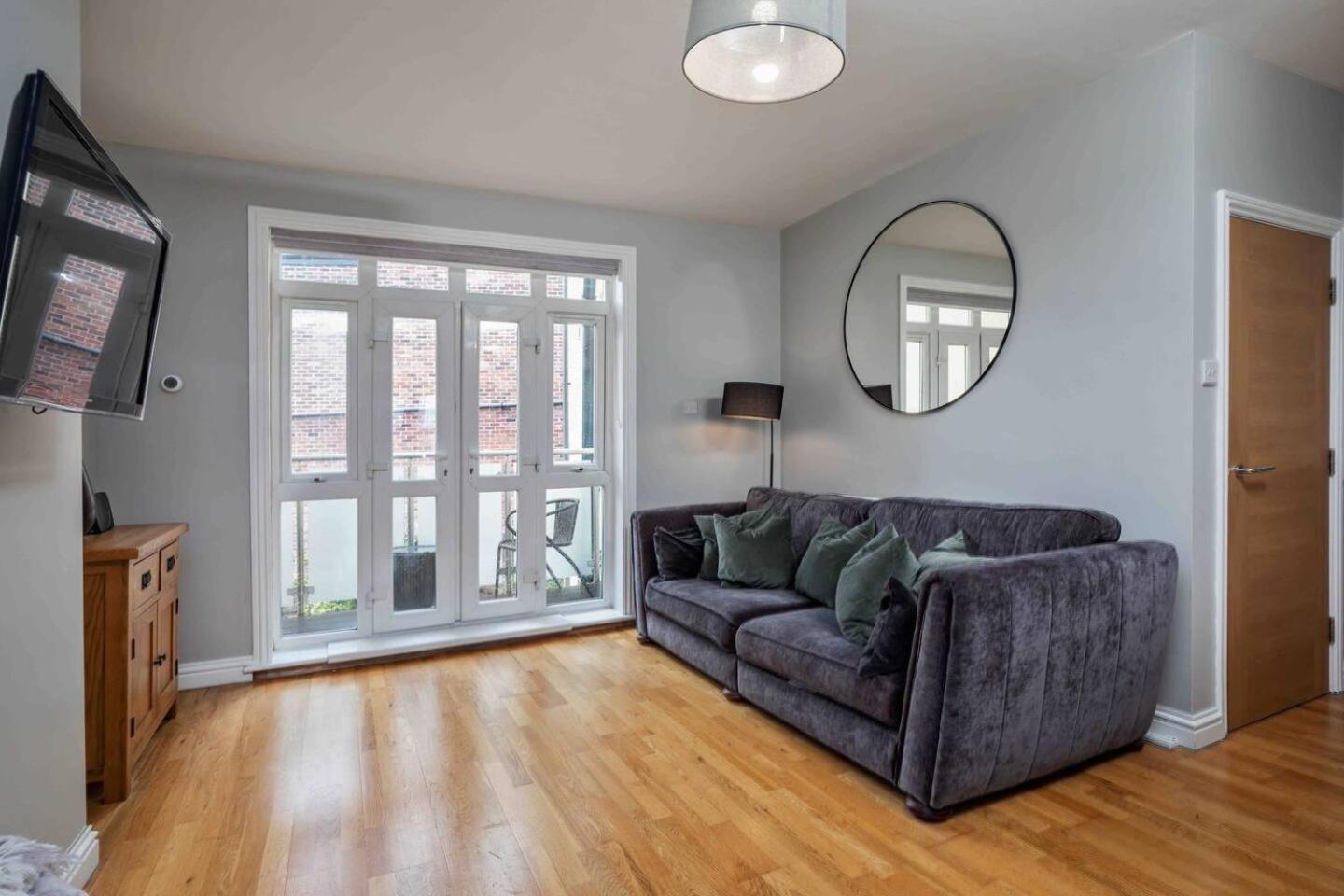 Stylish & Spacious 3 Bed Apartment With Parking Sheffield Exterior foto